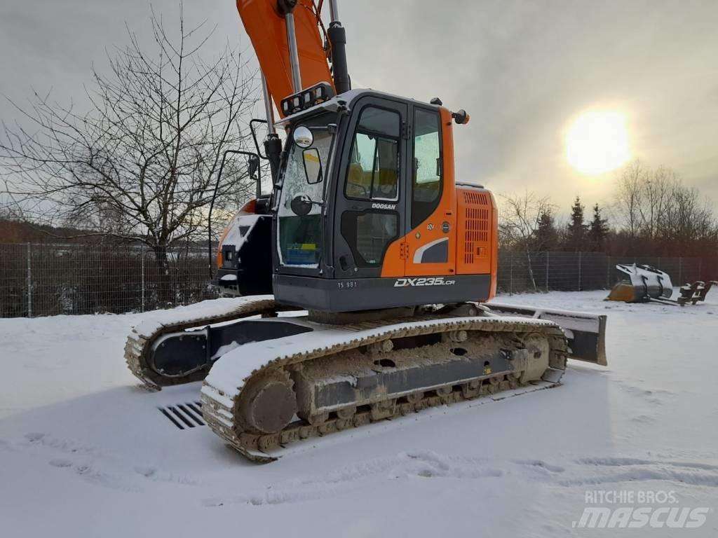 Develon DX 235 LCR-5 Bageri guseničari