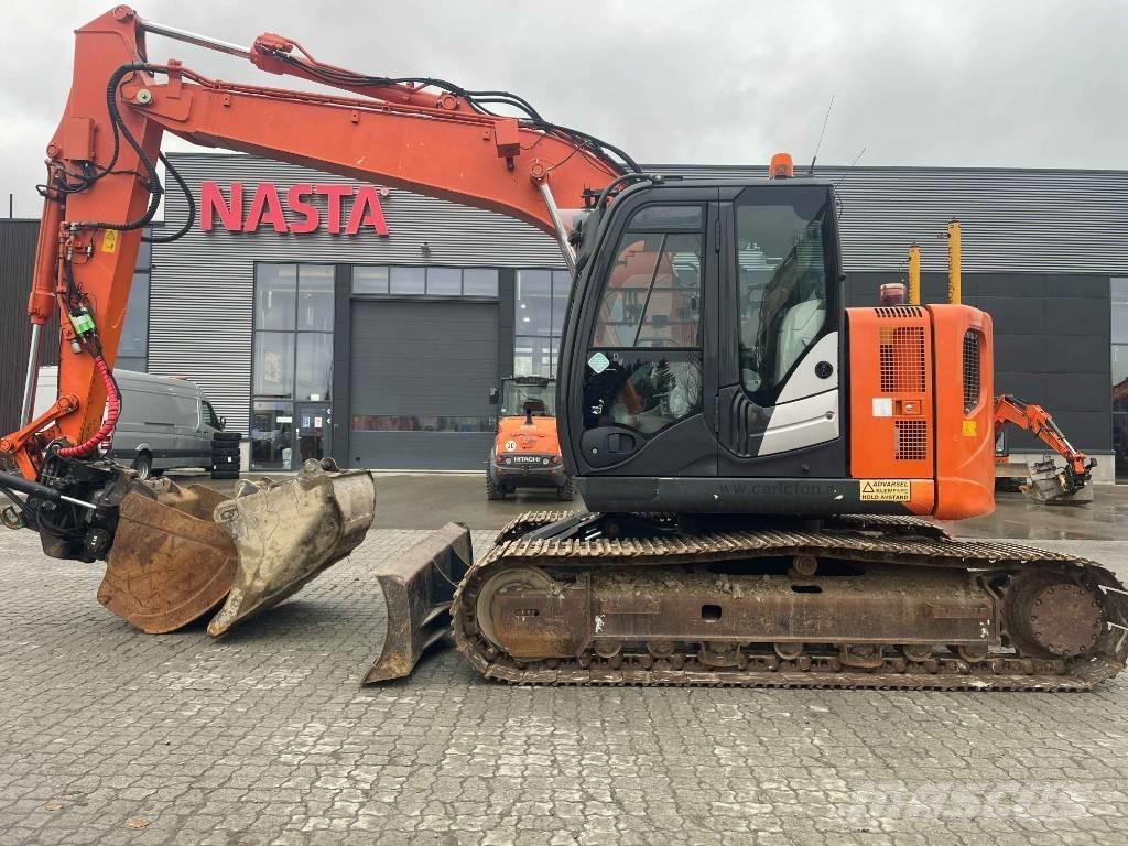 Hitachi ZX 135 US-5B Bageri guseničari