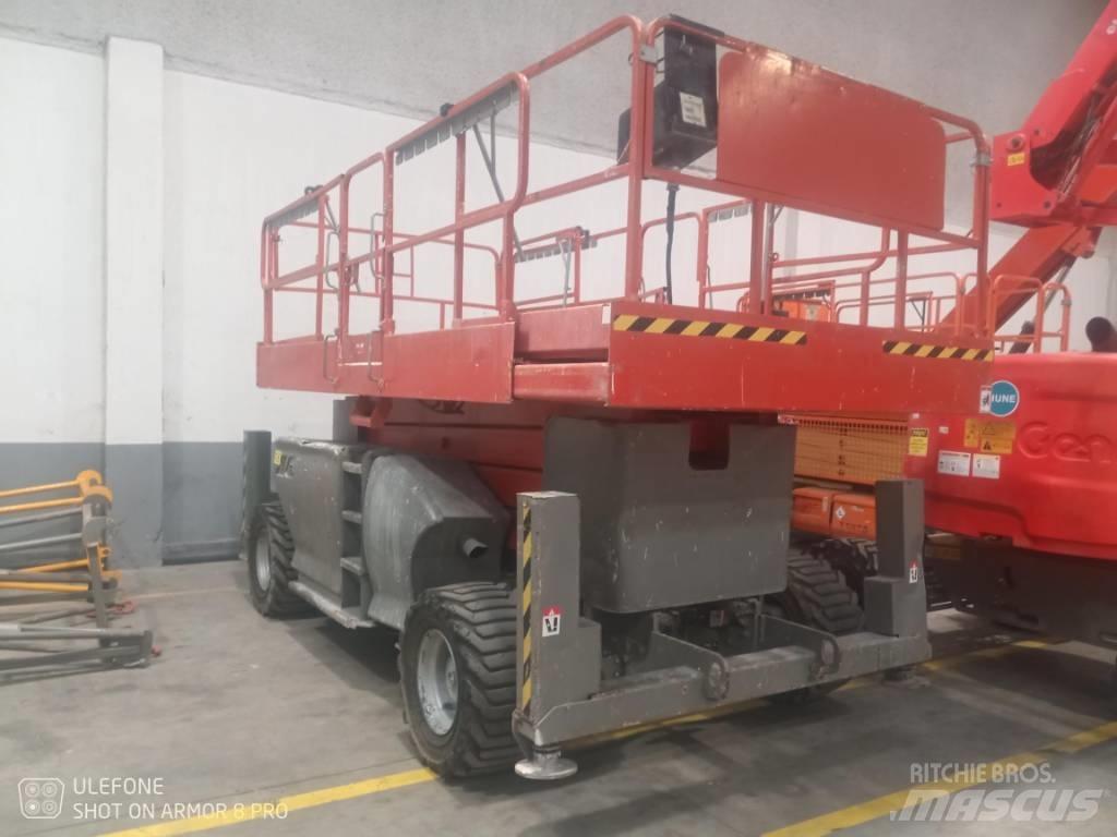 JLG 4394 RT Makazaste platforme