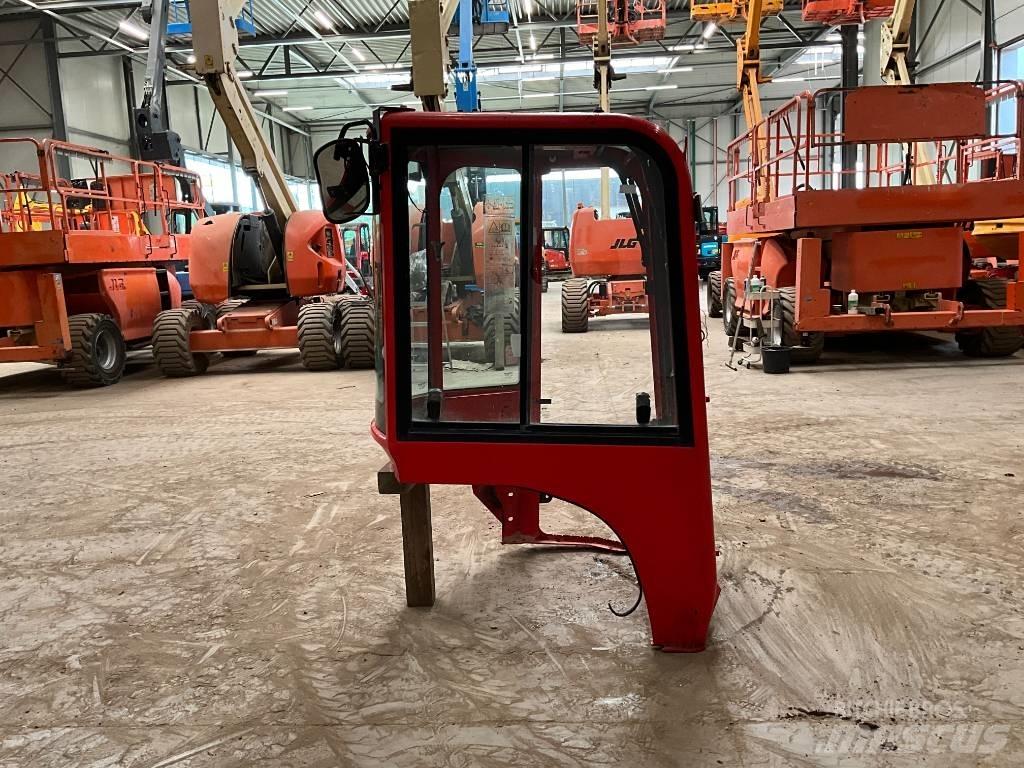 Yanmar Vio 25-6 Kabine i unutrašnjost