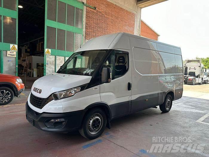 Iveco 35S16 Dostavna vozila / kombiji
