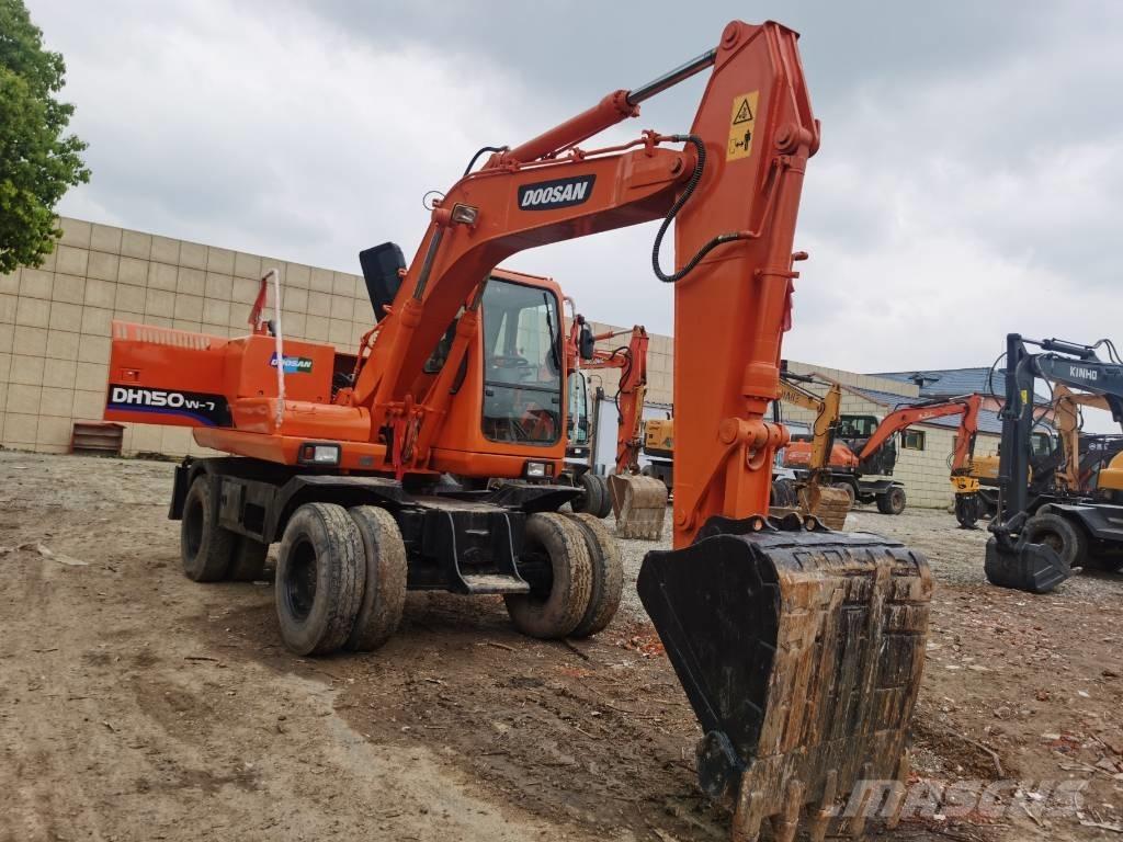 Doosan DH 150 W-7 Bageri točkaši