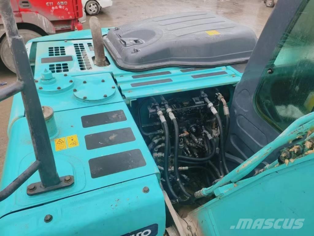 Kobelco SK 140 Bageri guseničari