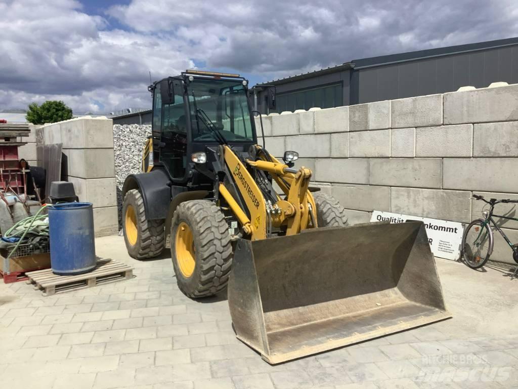 Komatsu WA100M-8 Utovarivači na točkove