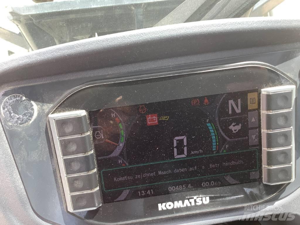 Komatsu WA100M-8 Utovarivači na točkove