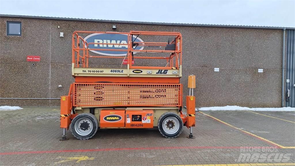JLG 4069LE Makazaste platforme