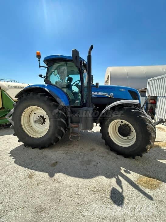 New Holland T7250 Traktori