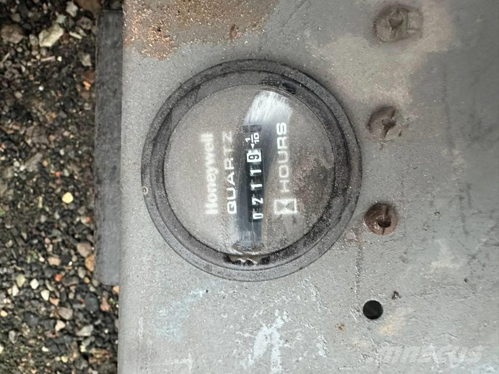 SkyJack SJ III 4626 Makazaste platforme