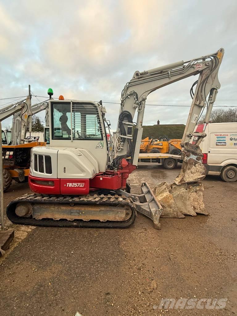 Takeuchi TB 257 FR Mini bageri < 7t