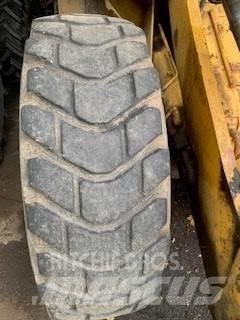 CAT 910 Utovarivači na točkove