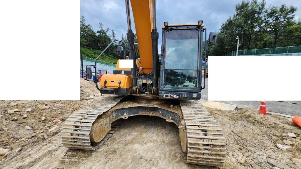 Hyundai HX 220 Bageri guseničari