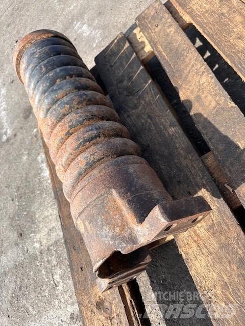CAT 325 C NAPINACZ Gusenice za građevinarstvo