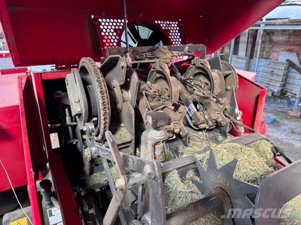 Massey Ferguson 1842 Prese/balirke za četvrtaste bale