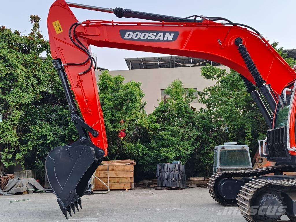 Doosan DX300LC-9C Bageri guseničari