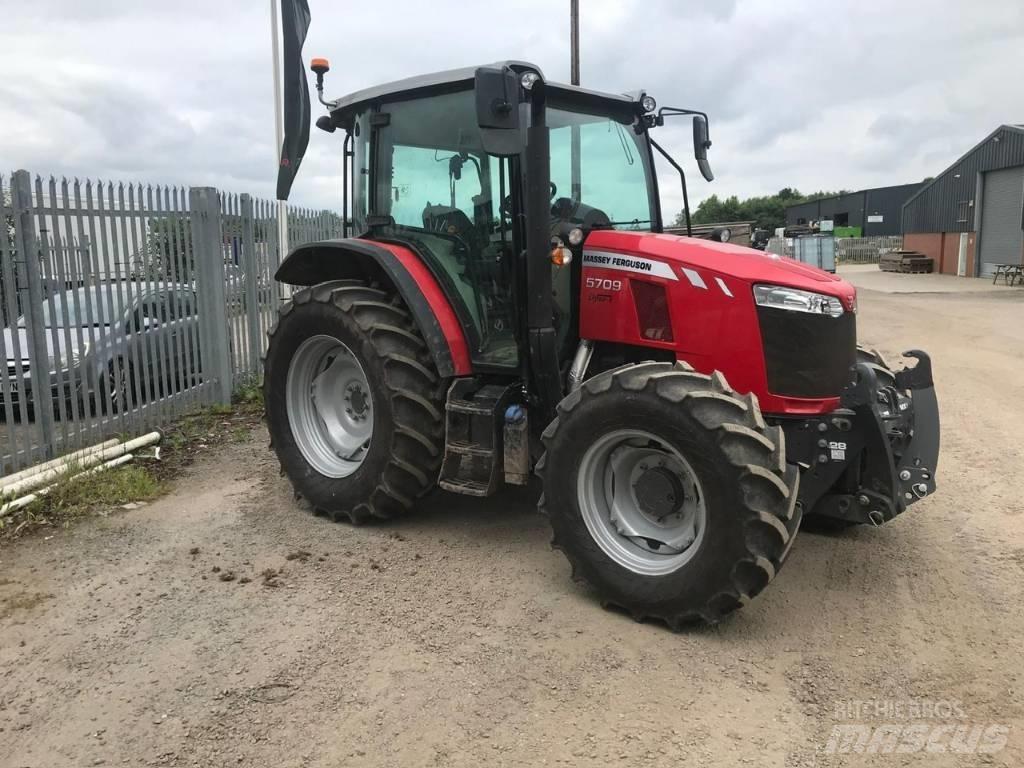 Massey Ferguson 5709 Traktori