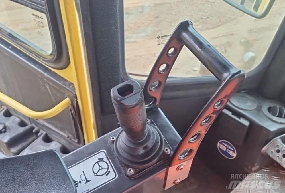 Bomag BC722RB2 Vibro nabijači