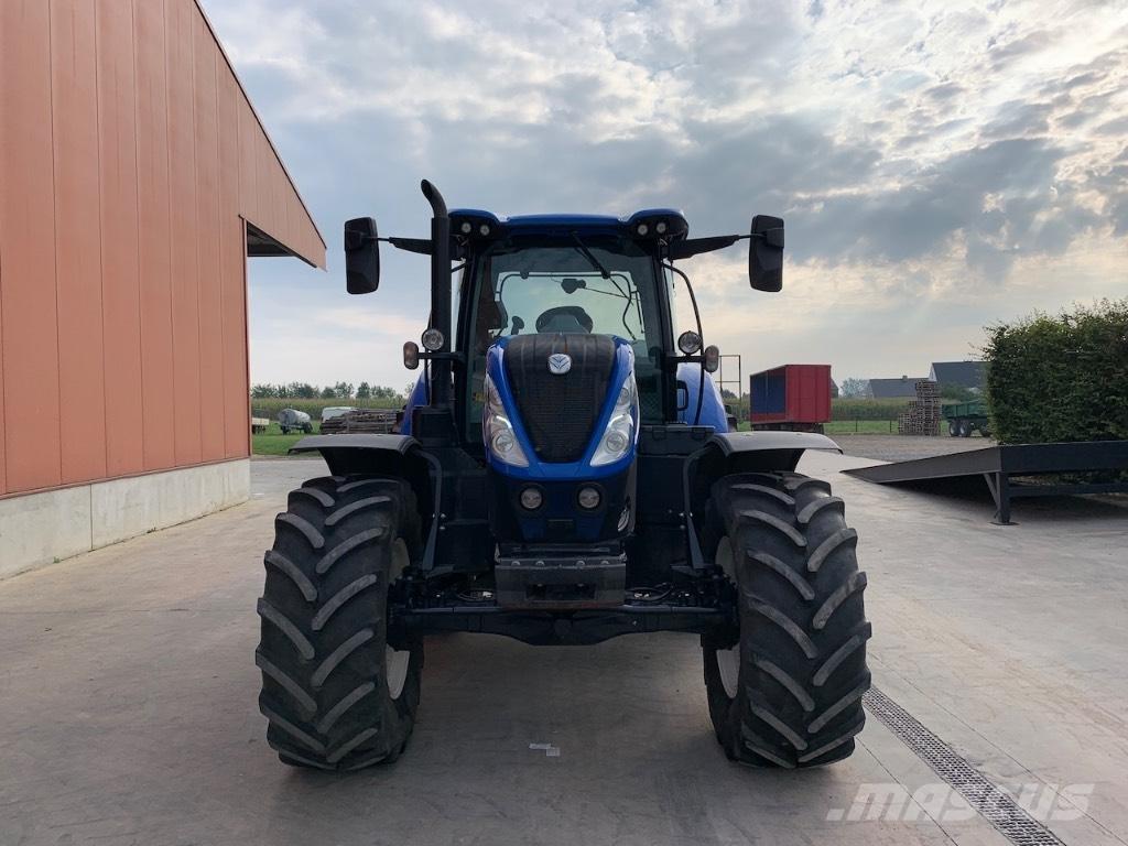 New Holland T 7.190 Traktori