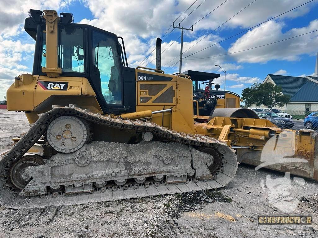 CAT D 6 N Buldožeri guseničari