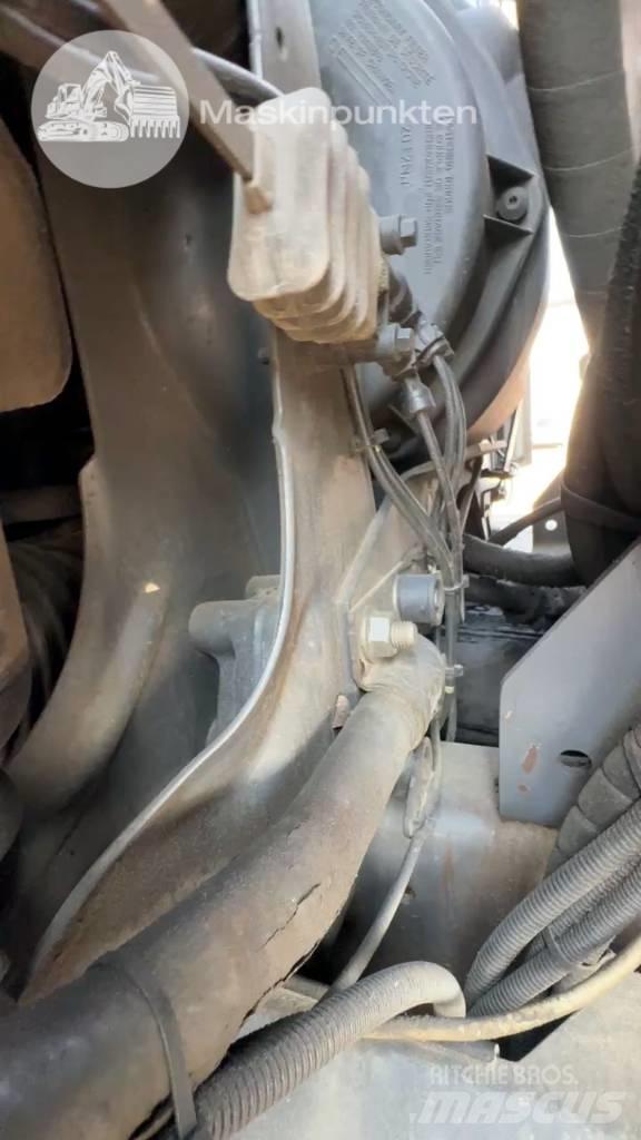 Volvo FH 16 750 Rol kiper kamioni sa kukom za podizanje tereta