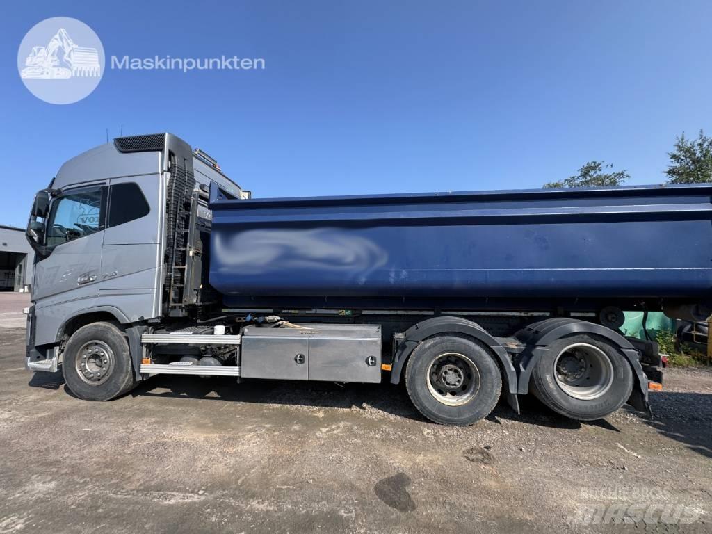 Volvo FH 16 750 Rol kiper kamioni sa kukom za podizanje tereta