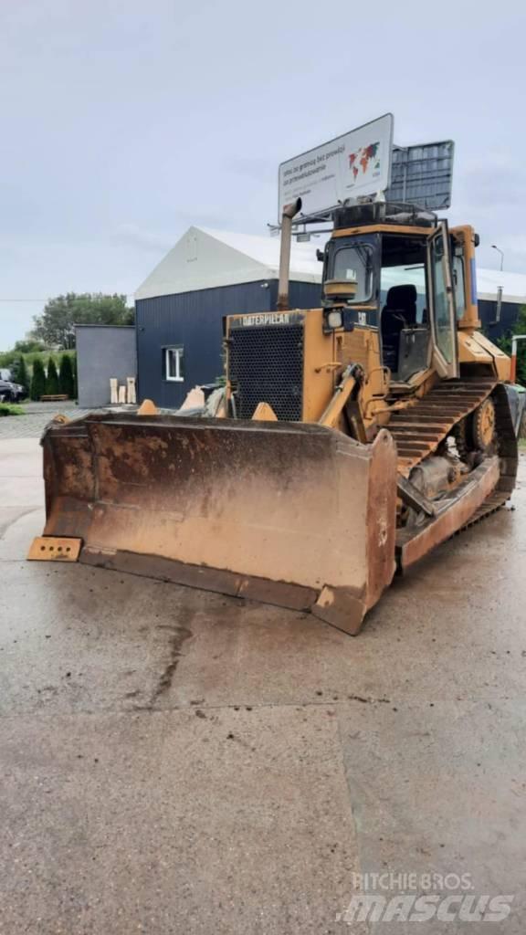 CAT D 6 M XL Buldožeri guseničari