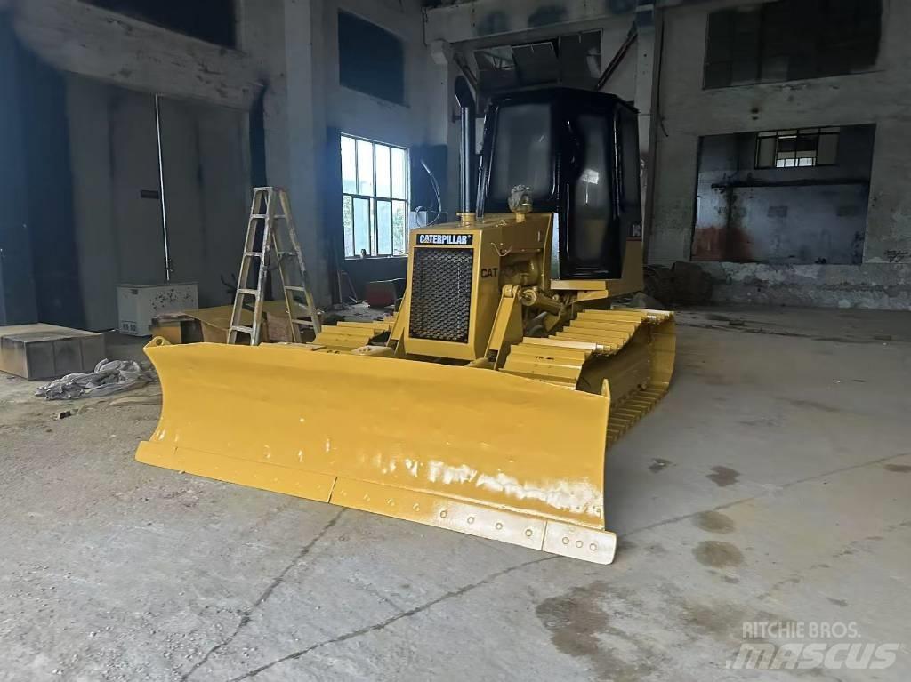 CAT D 4 C Buldožeri guseničari