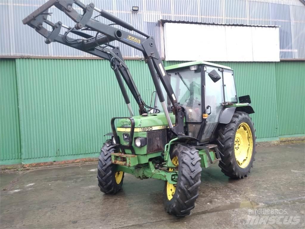 John Deere 1850 Traktori