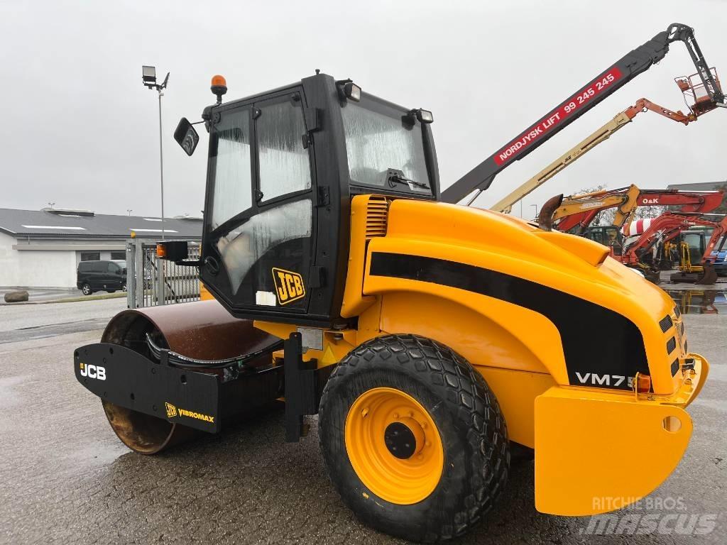 JCB Vibromax VM 75 Valjci sa jednim bubnjem