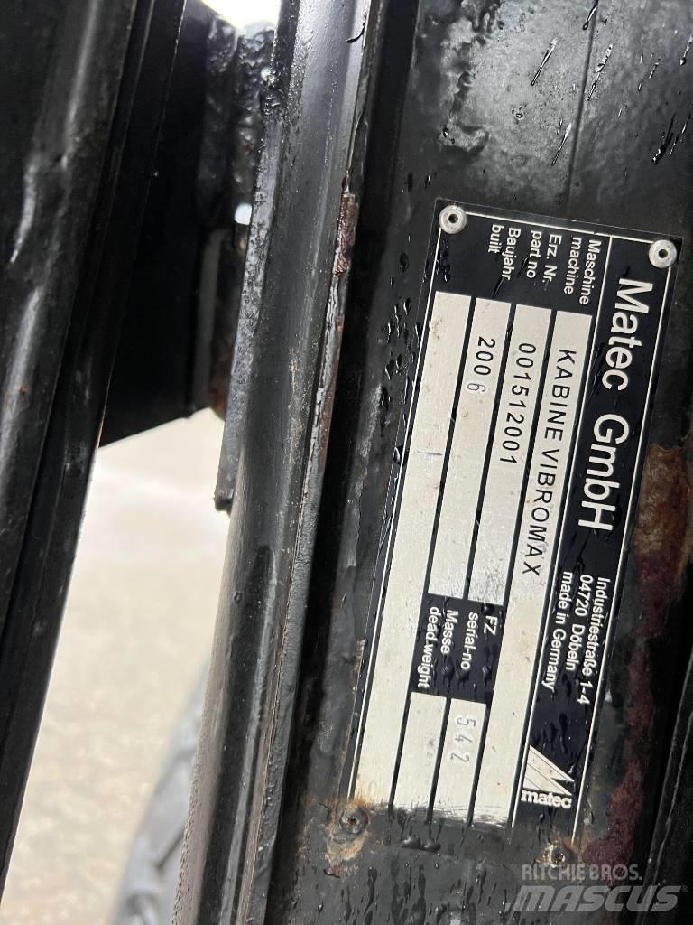 JCB Vibromax VM 75 Valjci sa jednim bubnjem