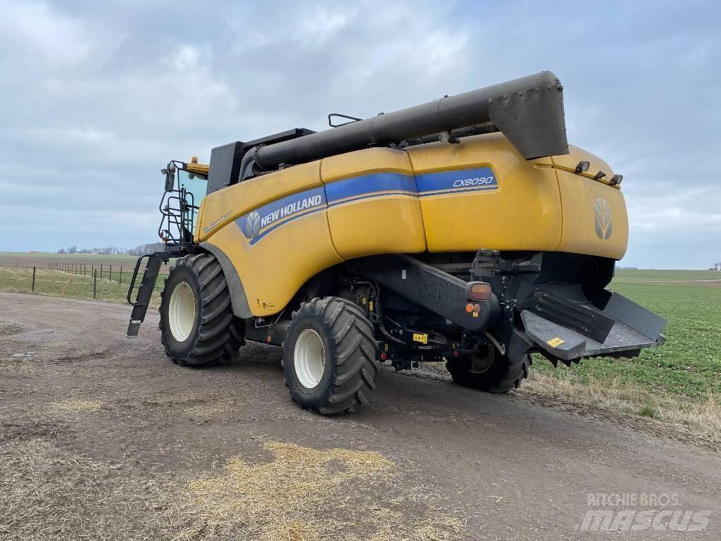 New Holland CX 8090 Kombajni