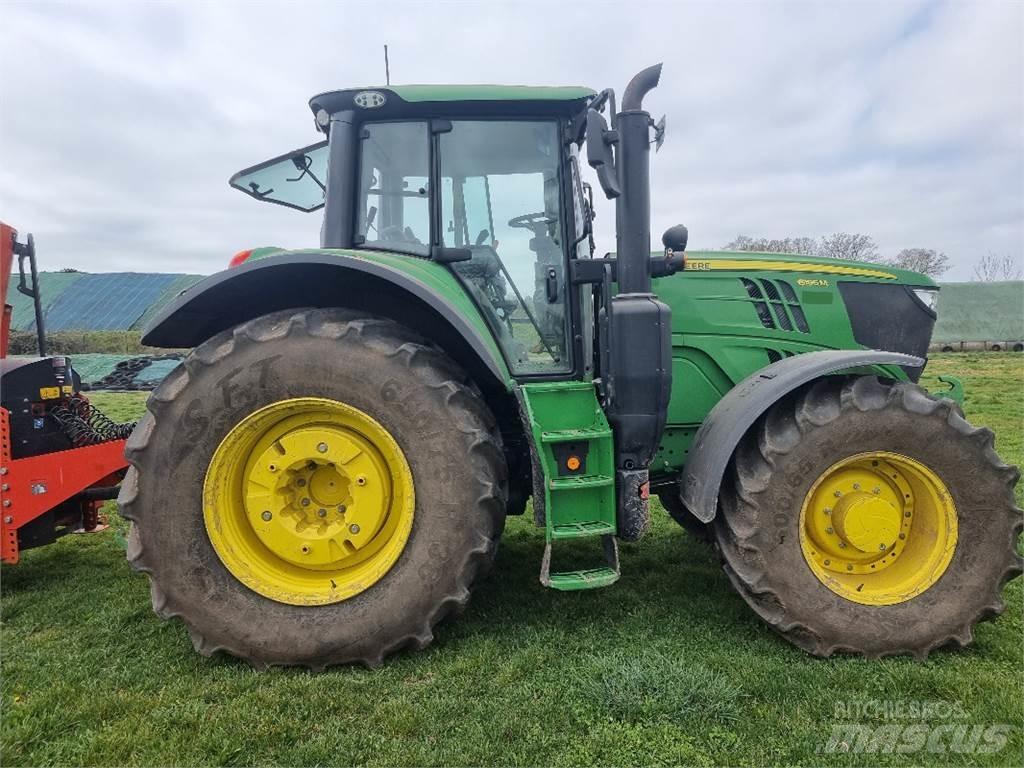 John Deere 6195 M Traktori