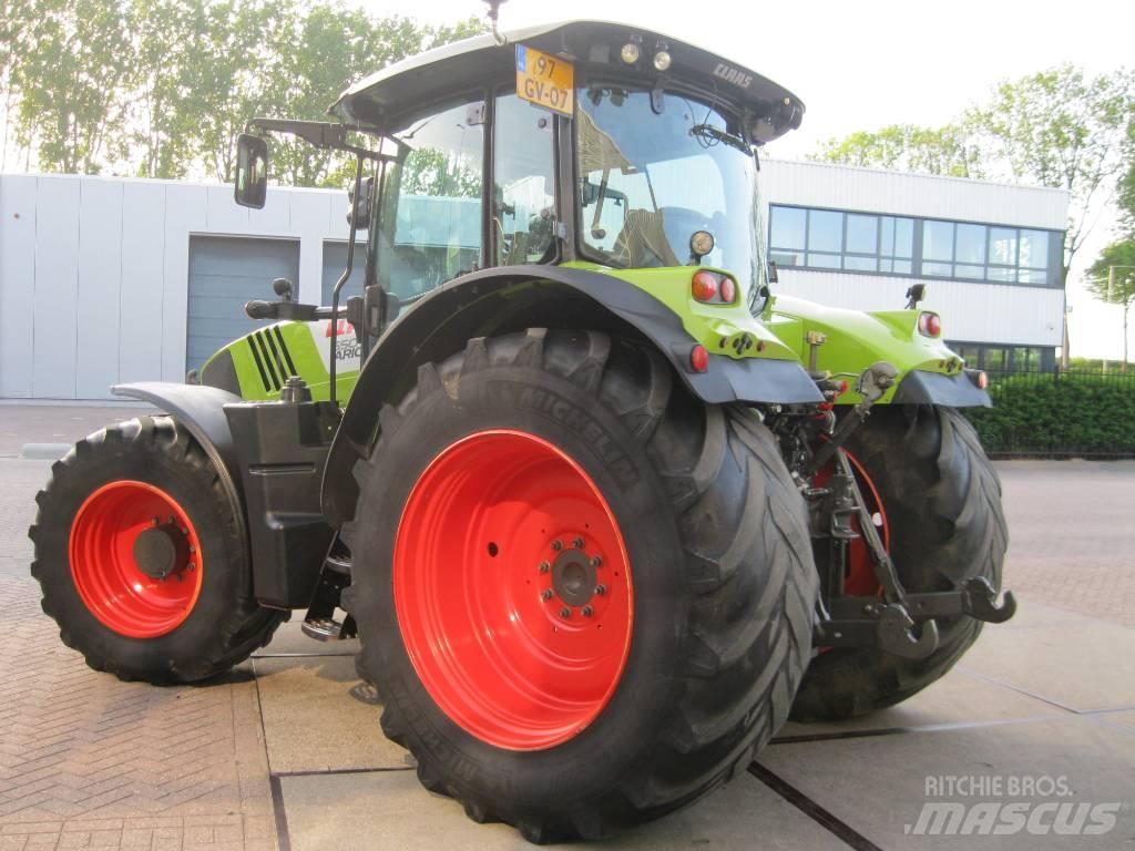 CLAAS Arion 650 CIS Traktori