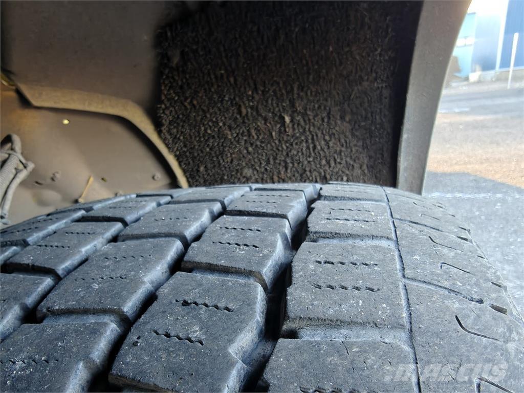 Scania P320 Kamioni sa kranom