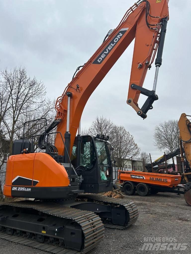 Develon DX 235 LCR-7 Bageri guseničari
