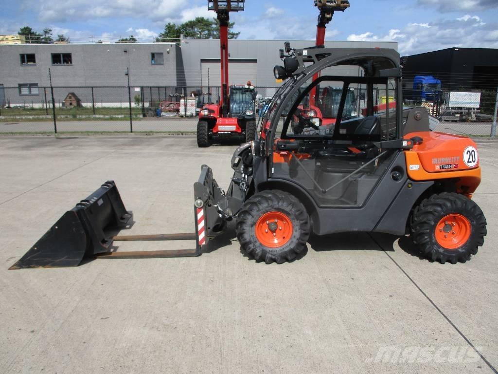 Ausa T144 H X4 (071) Teleskopski viljuškari