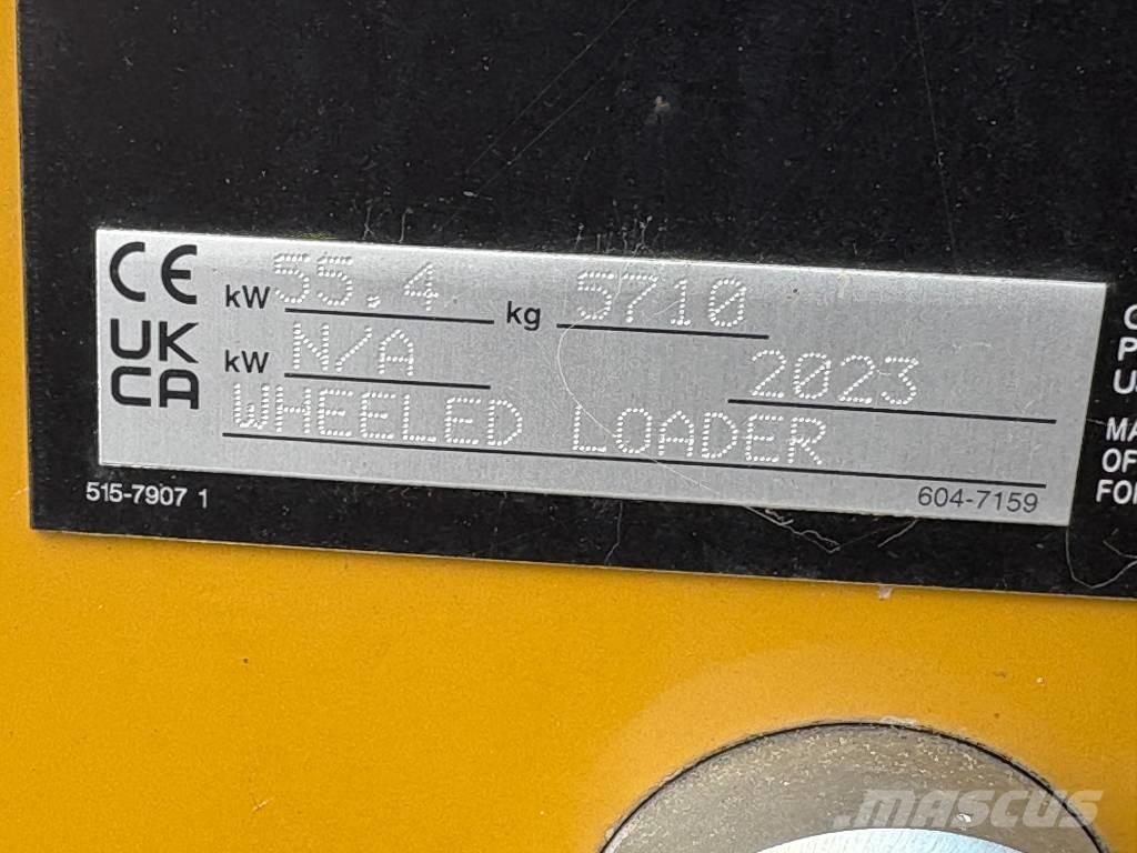 CAT 906 Utovarivači na točkove