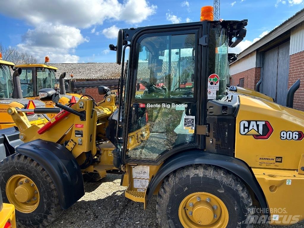 CAT 906 Utovarivači na točkove