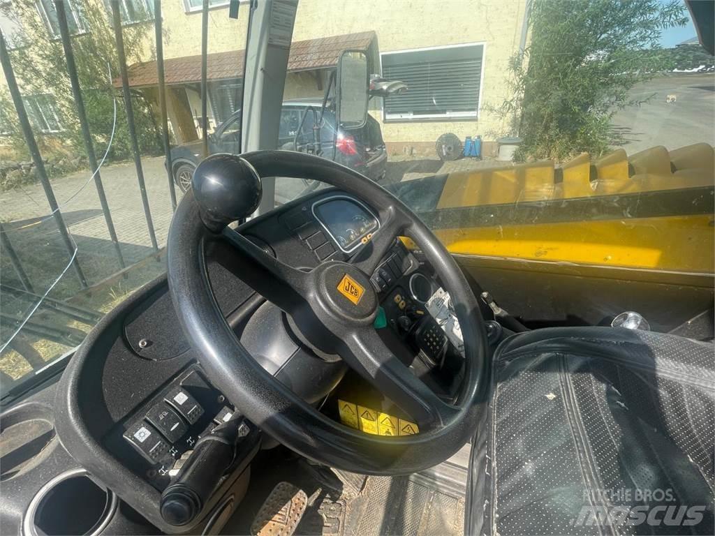JCB 531-70 Poljoprivredni teleskopski utovarivači