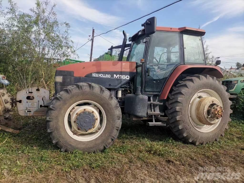 New Holland M160 Traktori