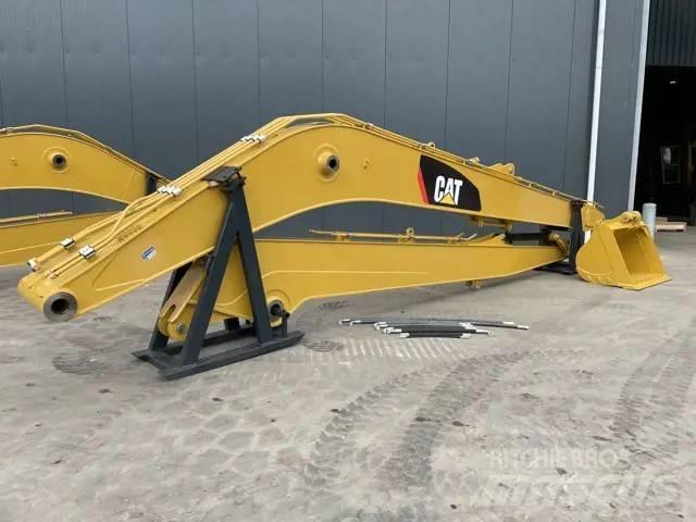 CAT 323D 15m Set Utovarne korpe