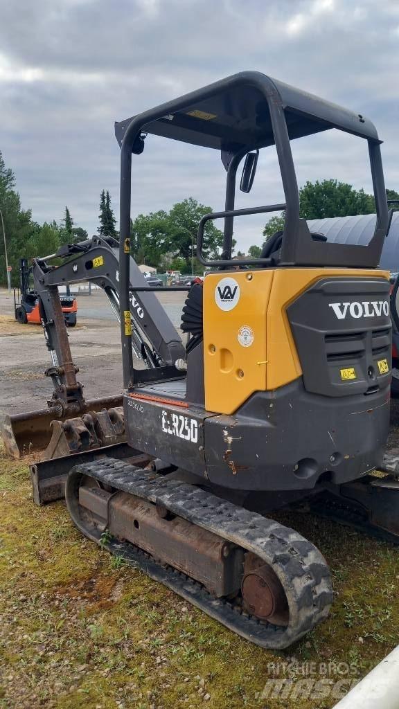 Volvo ECR 25 D Mini bageri < 7t