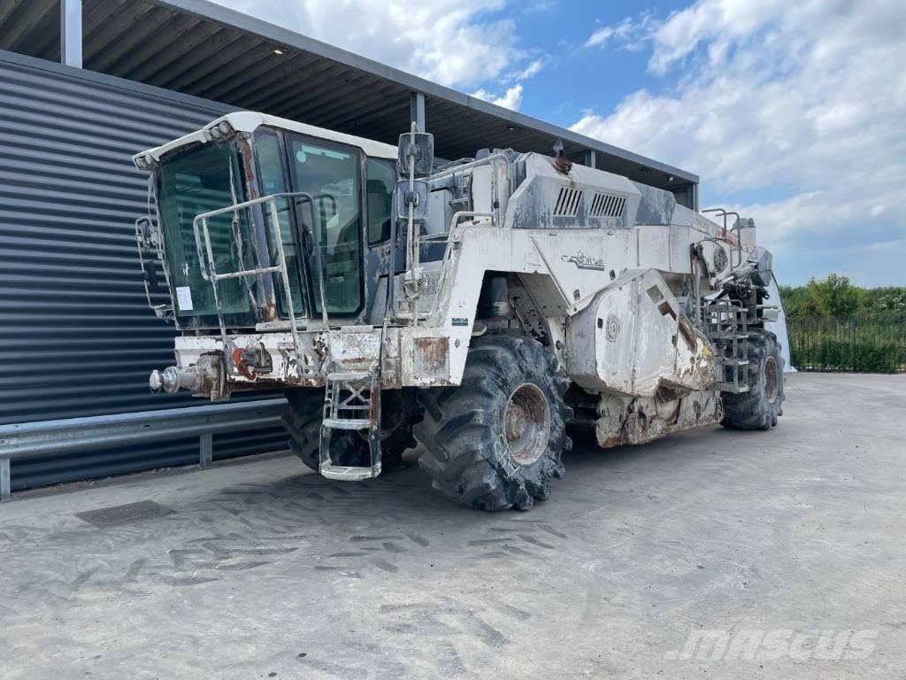 Wirtgen WR 2401 Mašine za reciklažu asfalta