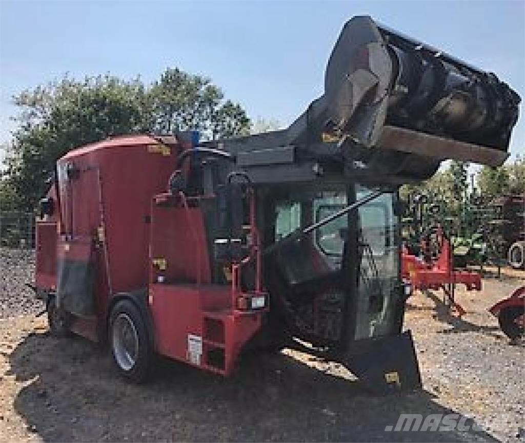 RMH Liberty 13 Mešaona stočne hrane