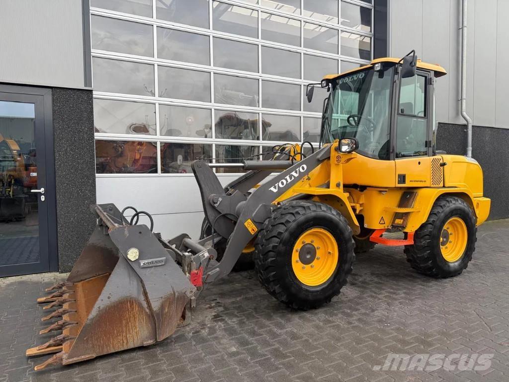 Volvo L30G Utovarivači na točkove