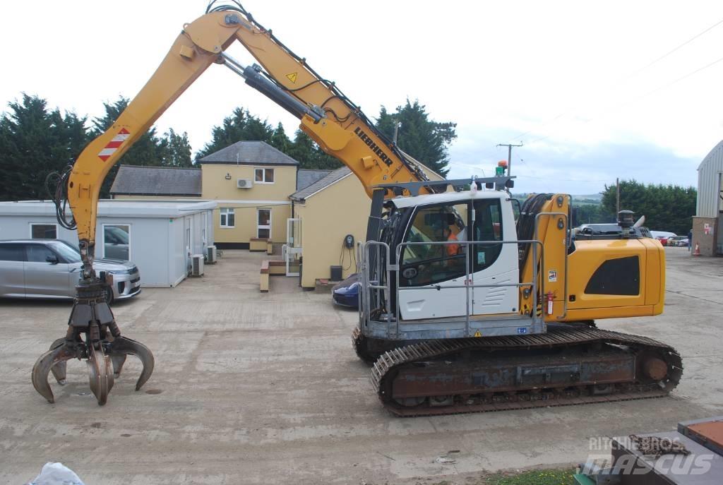 Liebherr LH 22 C Bageri za prenos primarnih/sekundarnih sirovina