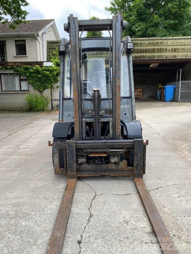 Linde H 40 D Dizelski viljuškari