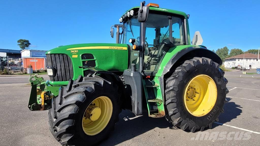 John Deere 7430 AP Traktori