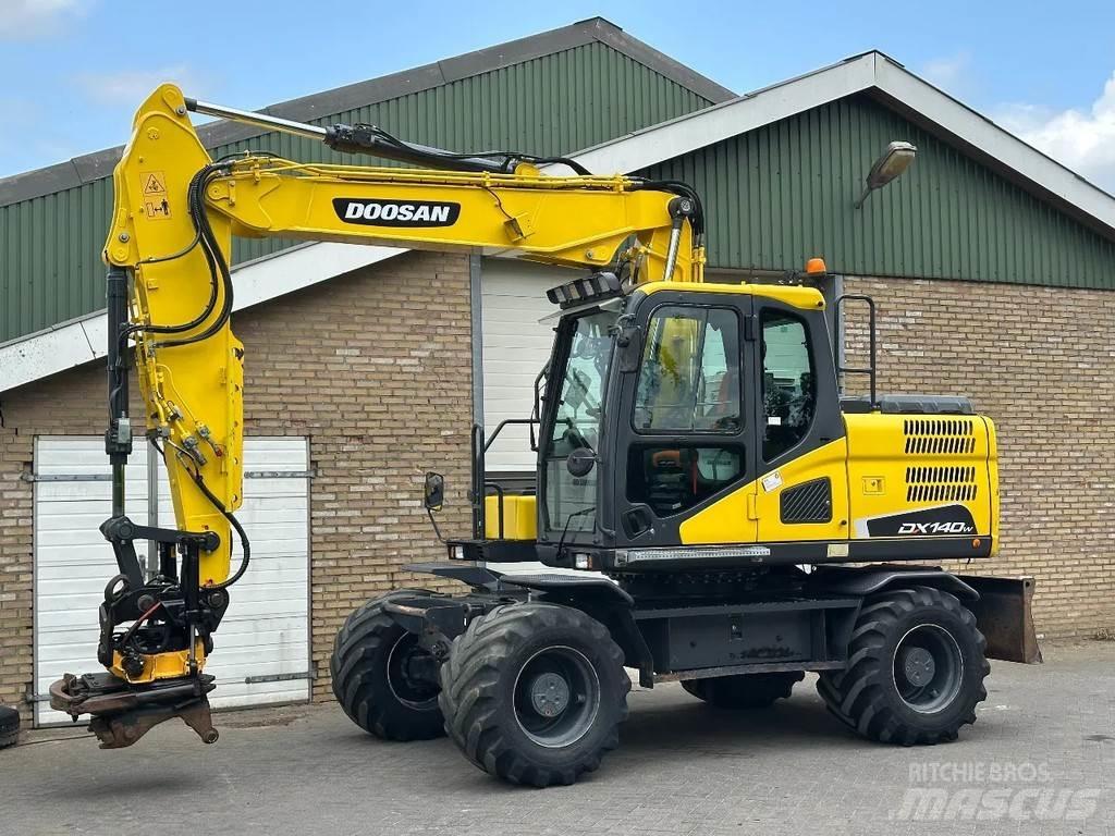 Doosan DX140W-5 Bageri točkaši