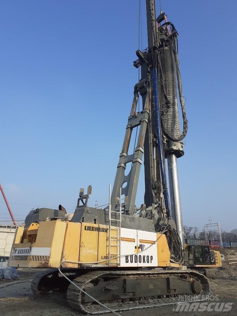 Liebherr LRB255 Mašine za zabijanje stubova