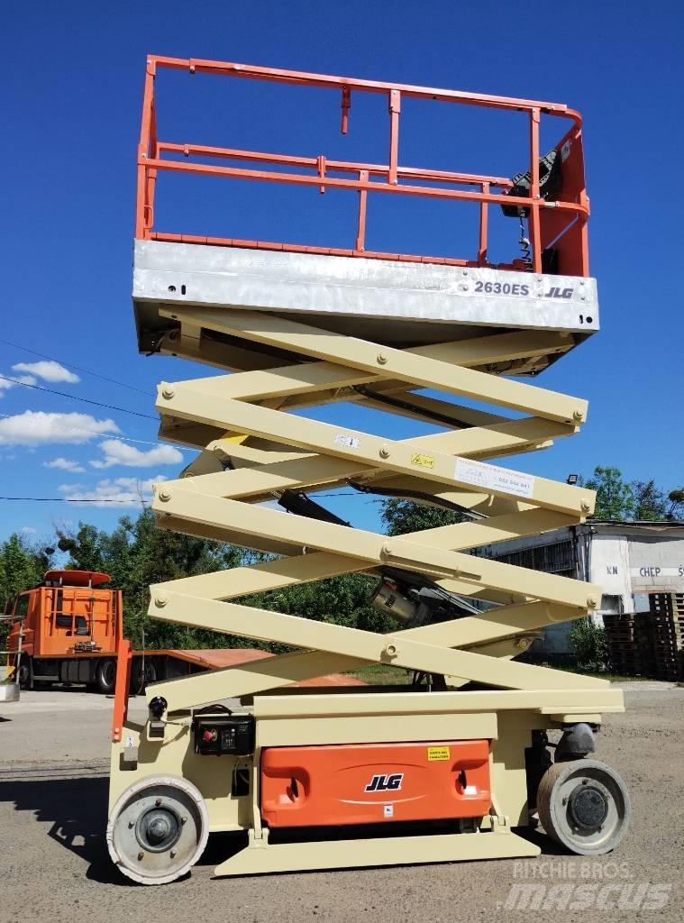 JLG 2630 ES Makazaste platforme